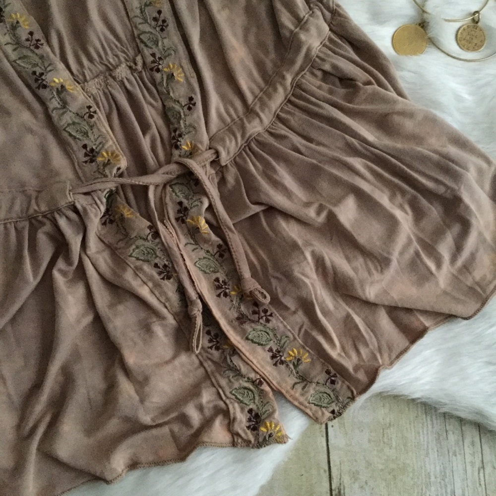 POL Beige Embroidered Ruffle Drawstring Western Vest NWT - Picture 3 of 7